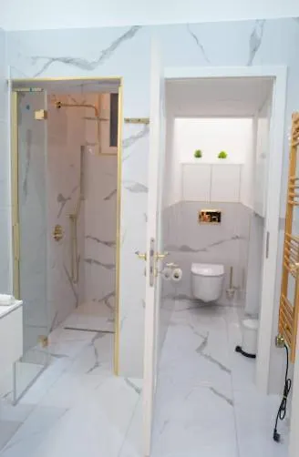 Gold'N Marble Studio Budapest Hungary